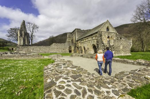 ClwydLLANGOLLENValleCrucisAbbey(©crowncopyright2020)2