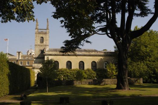 GloucestershireGREATBADMINTONStMichaelAllAngels(raybirdactontCC-BY-SA3.0)1