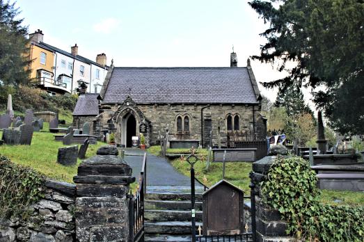 ClwydTREFRIWStMary(llywelyn2000CC-BY-SA4.0)1