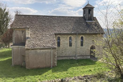 GloucestershireBROWNSHILLStMaryAngels(rodwCC-BY-SA4.0)1