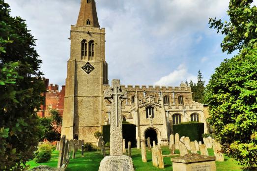 CambridgeshireBUCKDENStMary(grassrootsgroundswellCC-BY-SA2.0)1