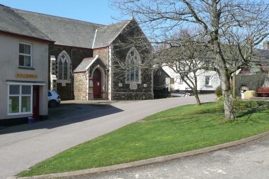 DevonBUCKLANDBREWERMethodistChurch(humphreyboltonCC-BY-SA2.0)1