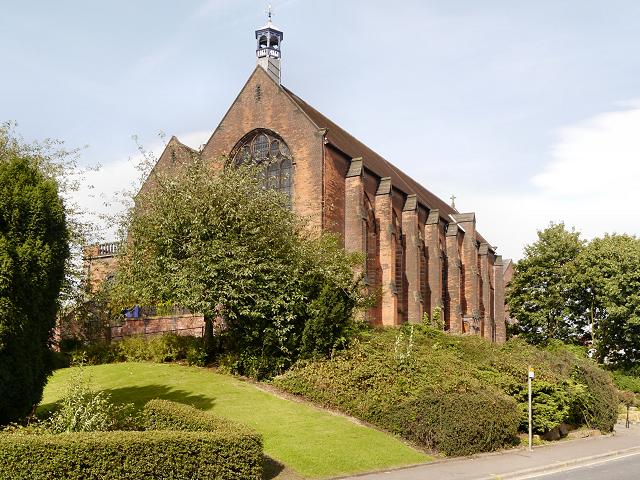 GreaterManchesterROCHDALEStMaryBaum(daviddixonCC-BY-SA2.0)1