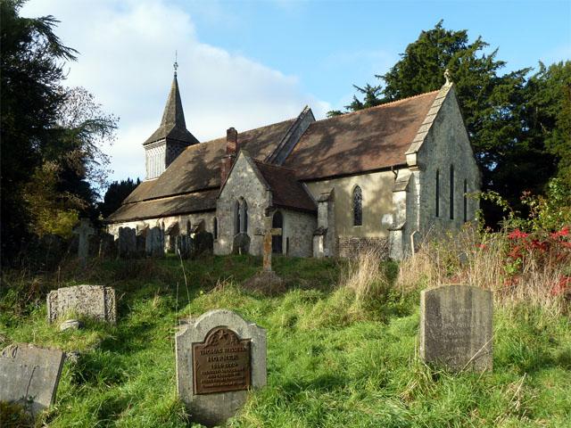 HampshireEMPSHOTTChurchHolyRood(robinwebsterCC-BY-SA2.0)2