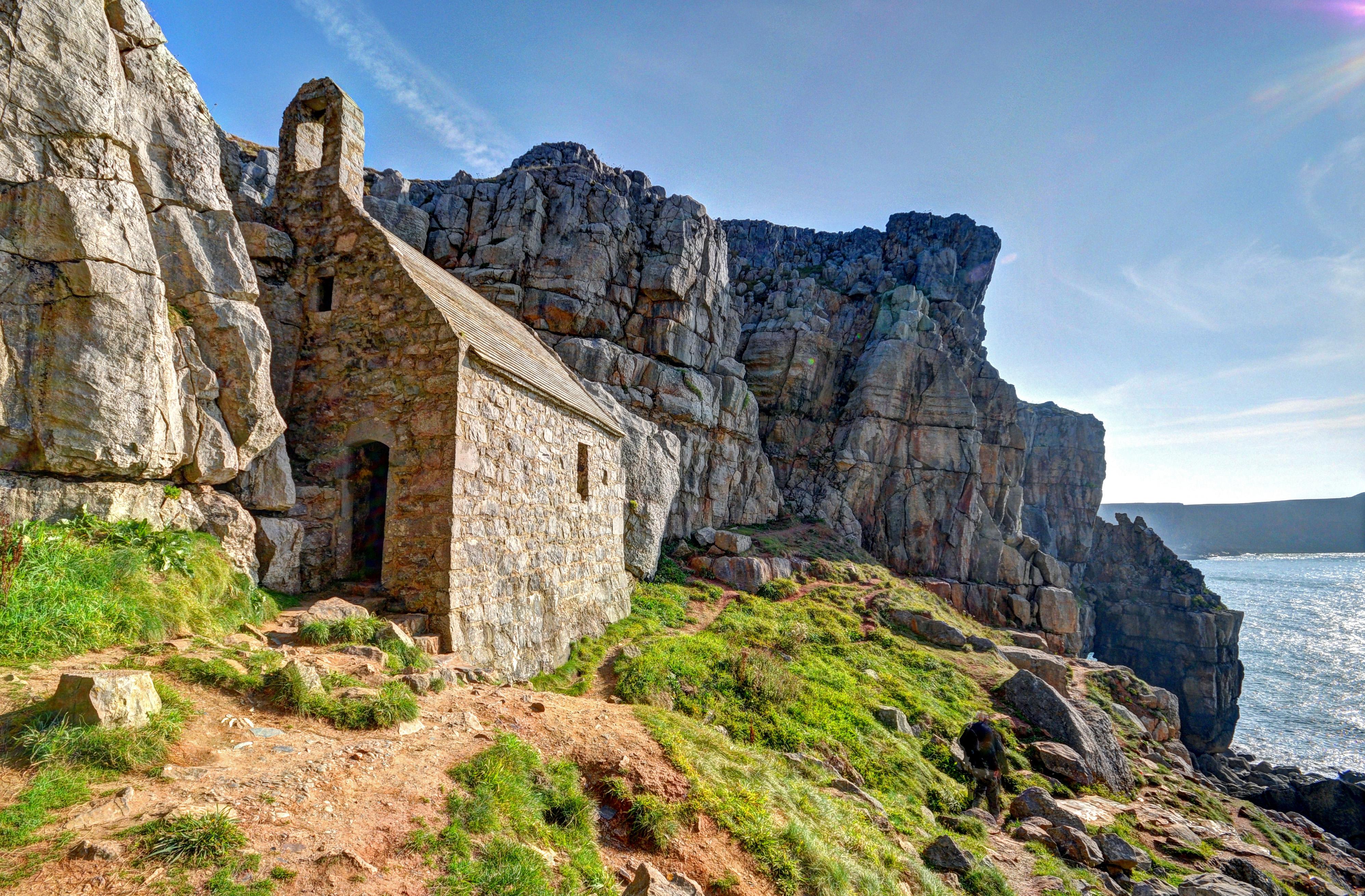 PembrokeshireBOSHERTONStGovanChapel(davidskinnerCC-BY2.0)1