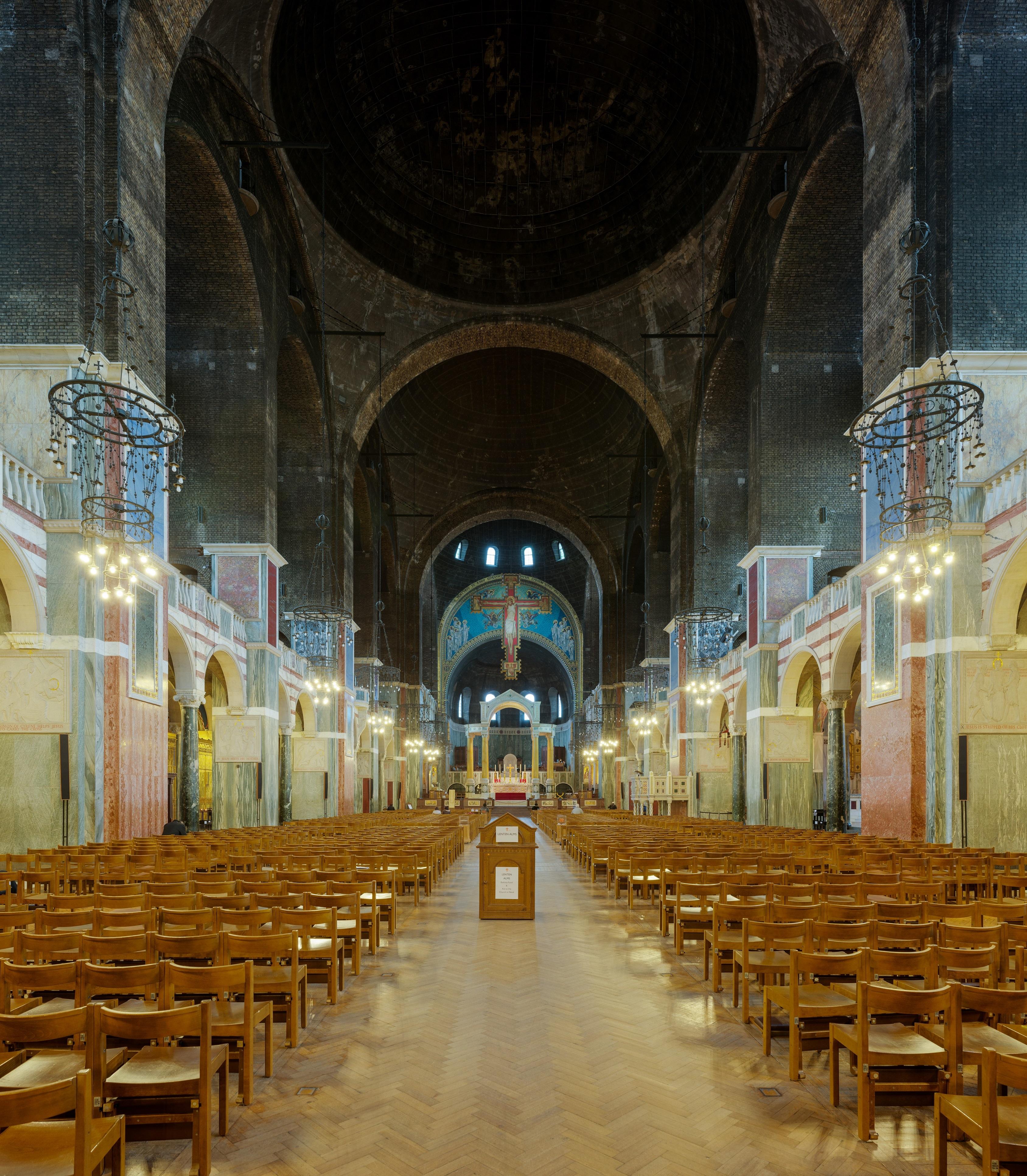 GreaterLondonWESTMINSTERWestminsterCathedral(diliffCC-BY-SA3.0)1