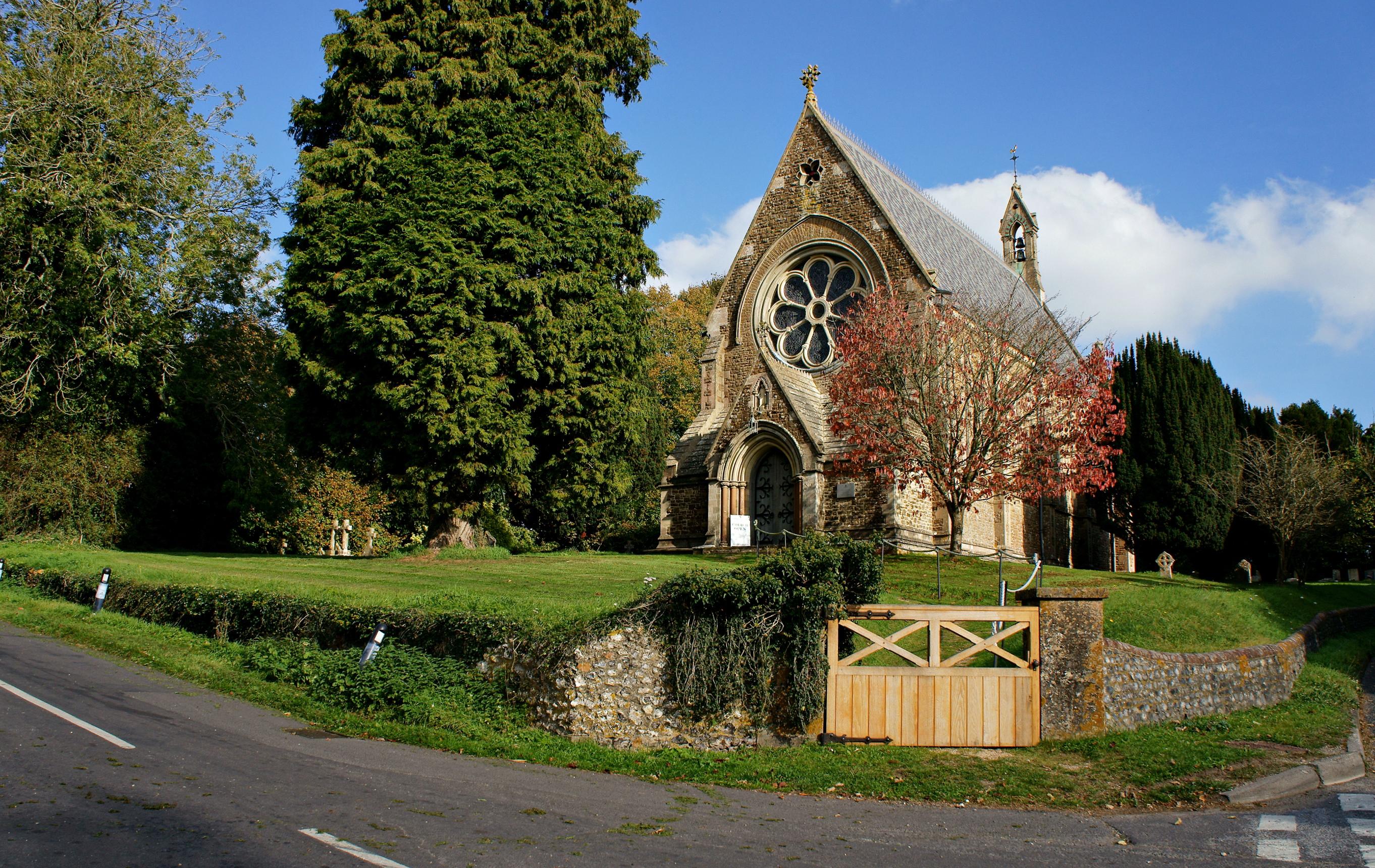 HampshireITCHENSTOKEStMary(petertrimmingCC-BY-SA2.0)1