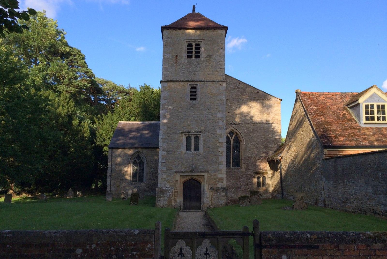 BuckinghamshireCHETWODEStMaryStNicholas(philipjeffreyCC-BY-SA2.0)1