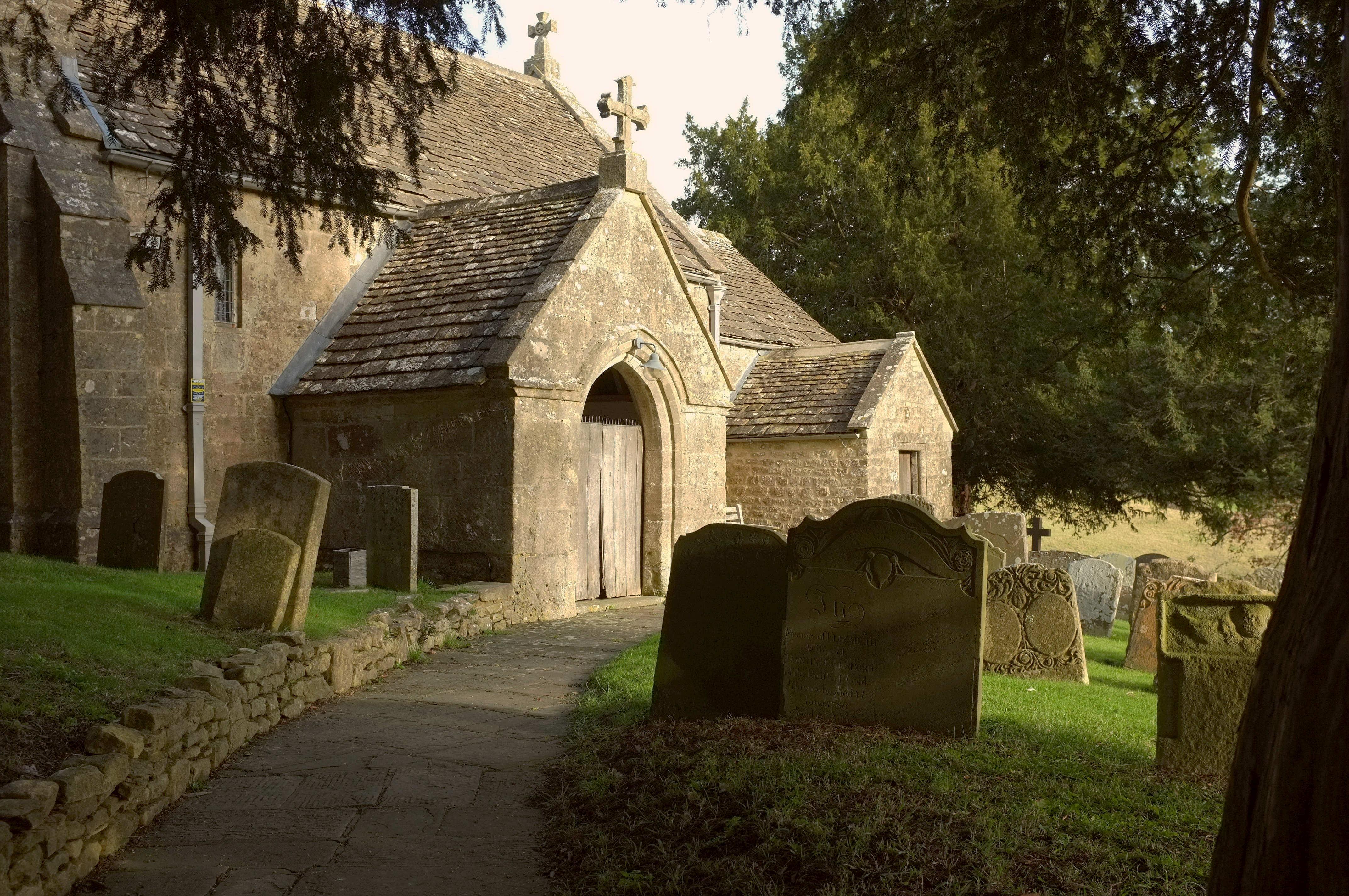 SomersetLANGRIDGEStMaryMagdalene(derekharperCC-BY-SA2.0)1