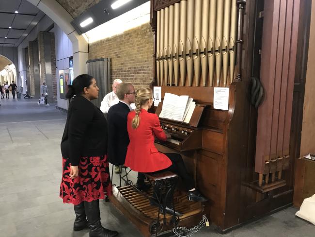 Church Organ at London Bridge station